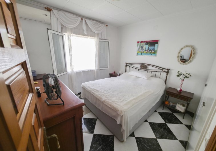 Revente - villa - Torrevieja - Costa Blanca