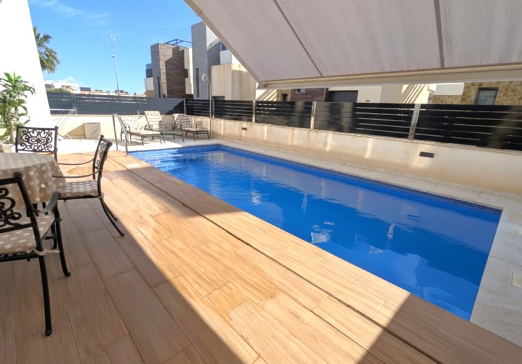 Segunda mano - villa - Cabo Roig - Costa Blanca