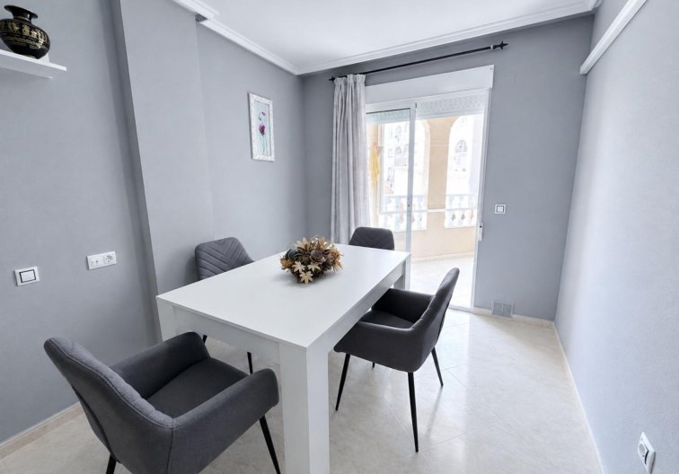 Resale - Apartment - Torrevieja - Estacion De Autobuses