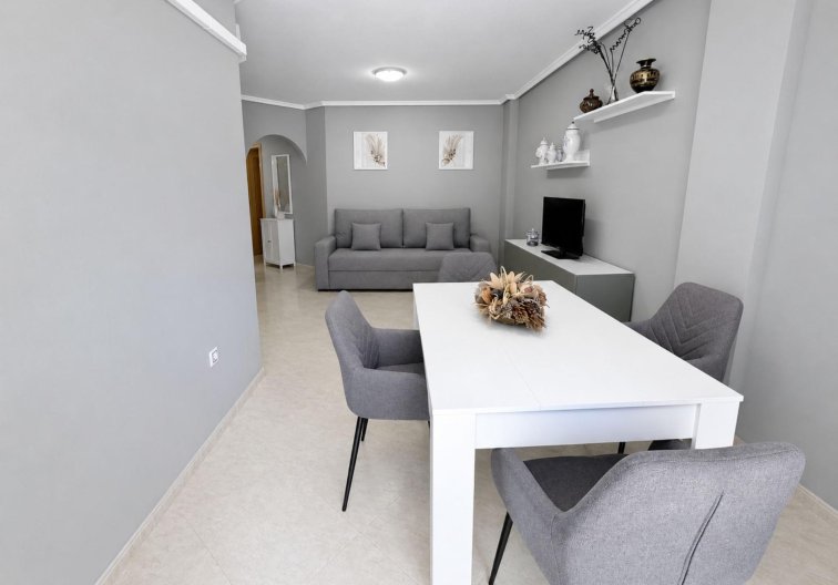 Resale - Apartment - Torrevieja - Estacion De Autobuses