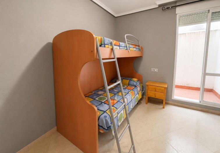 Resale - Apartment - Torrevieja - Estacion De Autobuses