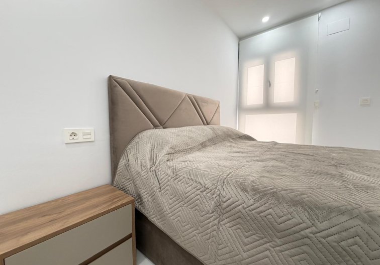Herverkoop - Appartement - Torrevieja - Estacion De Autobuses