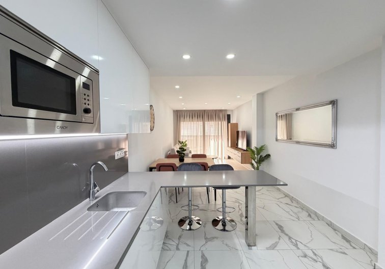 Herverkoop - Appartement - Torrevieja - Estacion De Autobuses