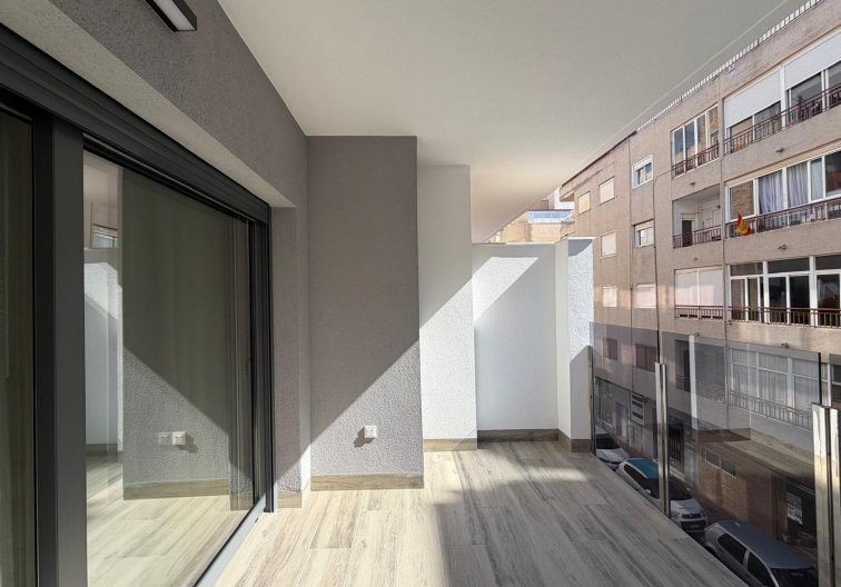 Herverkoop - Appartement - Torrevieja - Estacion De Autobuses
