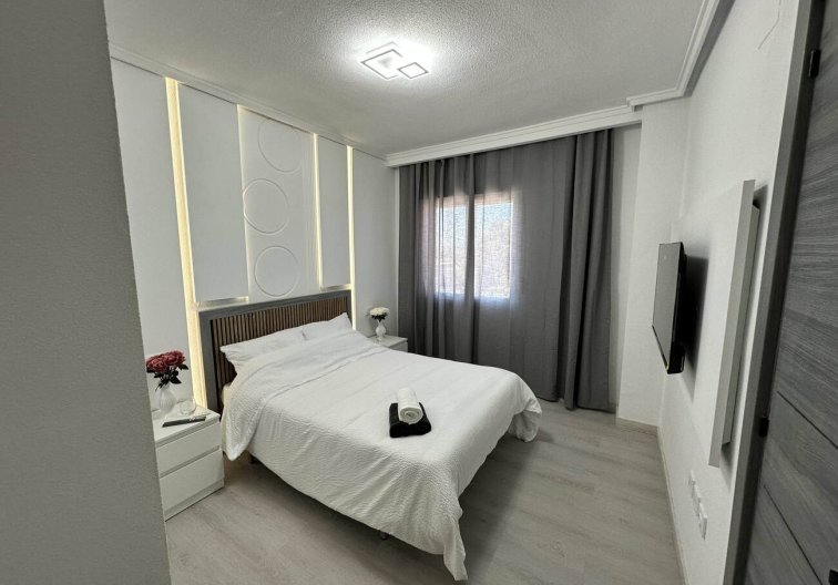 Revente - Appartement - Torrevieja - Centro
