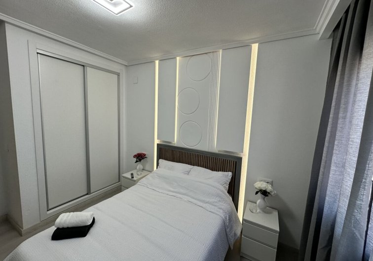 Revente - Appartement - Torrevieja - Centro