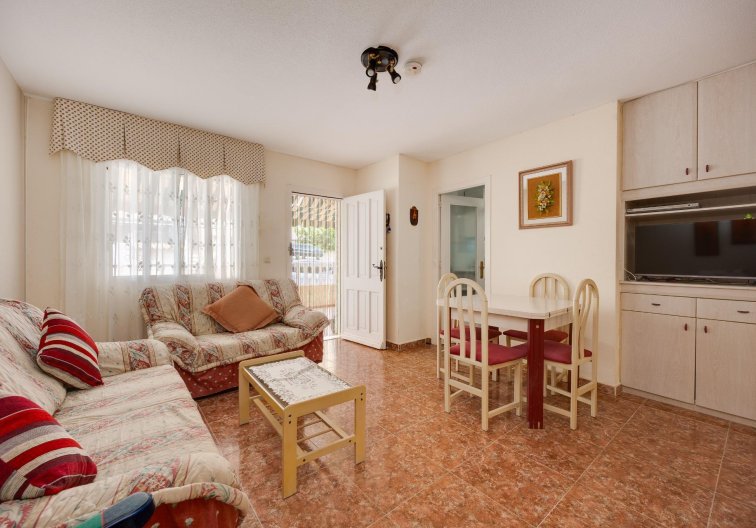 Segunda mano - villa - Torrevieja - El Limonar