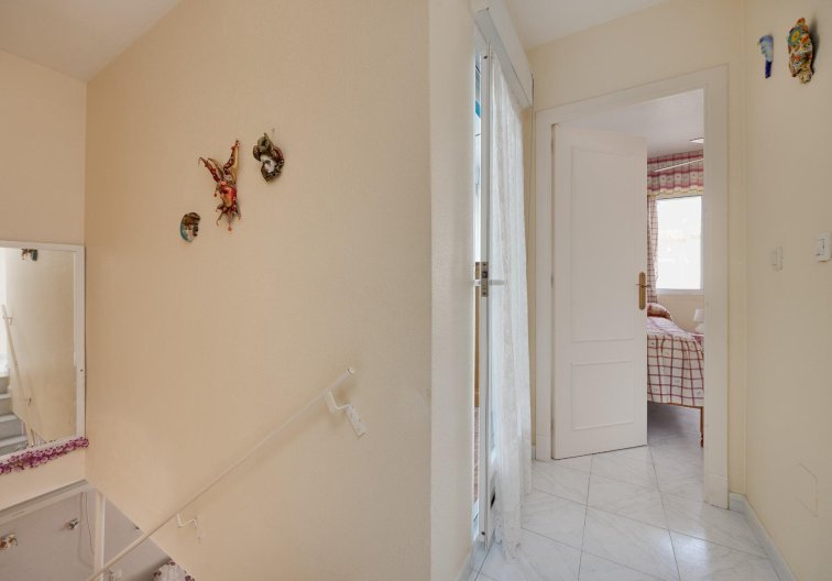 Segunda mano - villa - Torrevieja - El Limonar