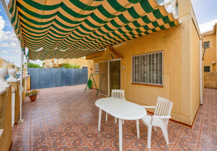Segunda mano - villa - Torrevieja - El Limonar