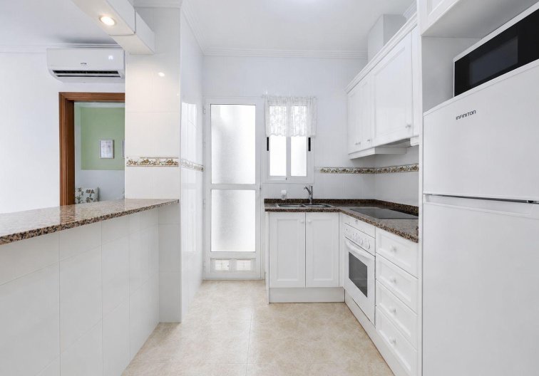 Wiederverkauf - Wohnung - Torrevieja - Centro