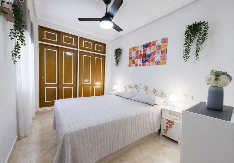 Wiederverkauf - Wohnung - Torrevieja - Centro