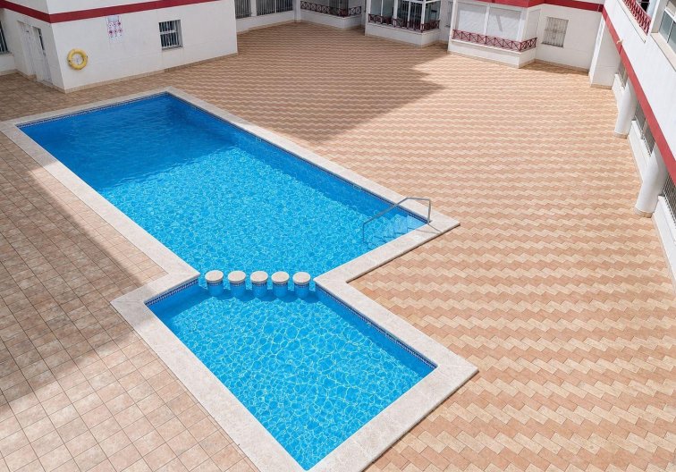 Wiederverkauf - Wohnung - Torrevieja - Centro