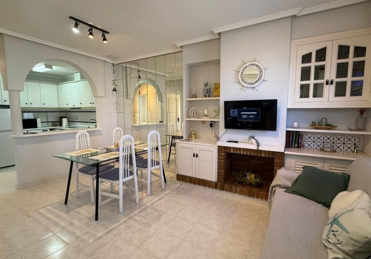 Resale - Bungalow - Torrevieja - Punta Prima