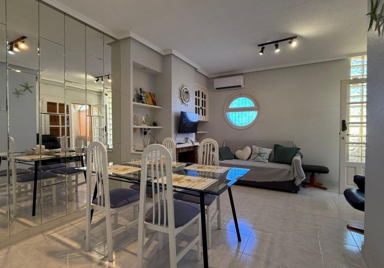 Resale - Bungalow - Torrevieja - Punta Prima