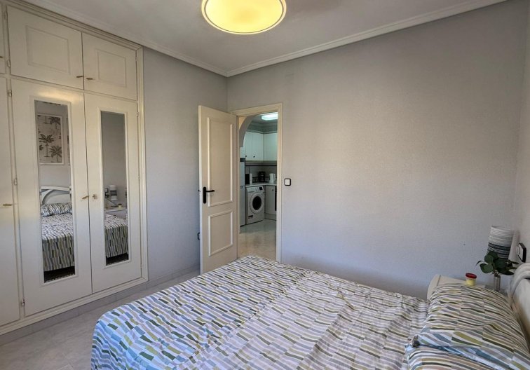 Resale - Bungalow - Torrevieja - Punta Prima
