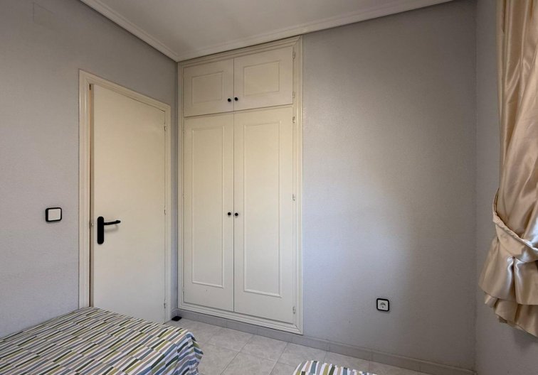 Resale - Bungalow - Torrevieja - Punta Prima