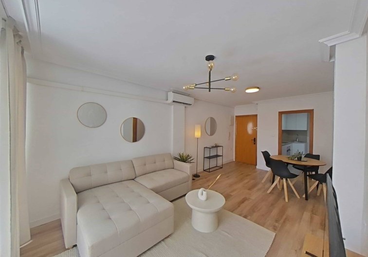 Wiederverkauf - Wohnung - Torrevieja - La Mata Pueblo