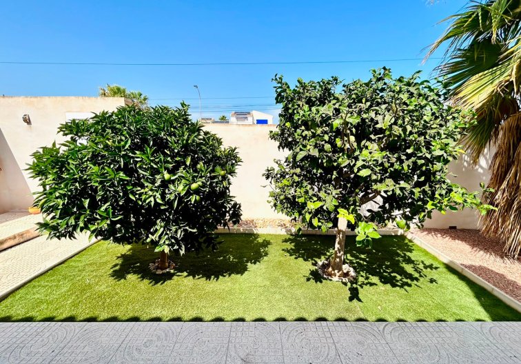 Revente - villa - Torrevieja - Costa Blanca