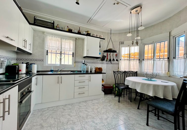 Revente - villa - Torrevieja - Costa Blanca
