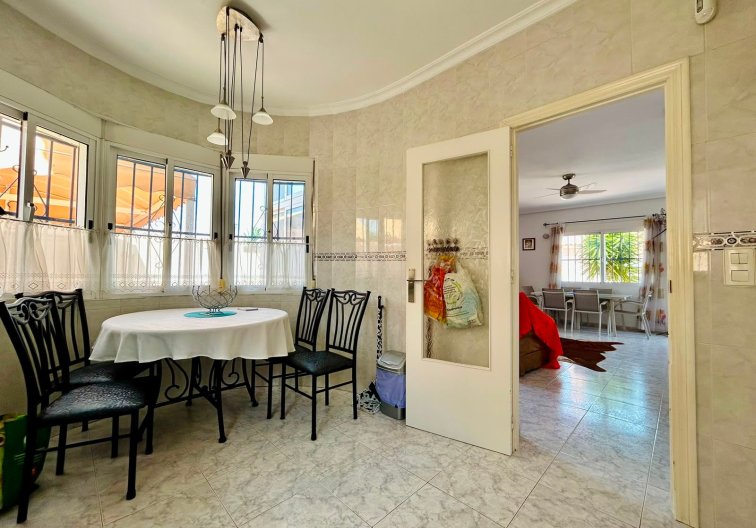 Revente - villa - Torrevieja - Costa Blanca