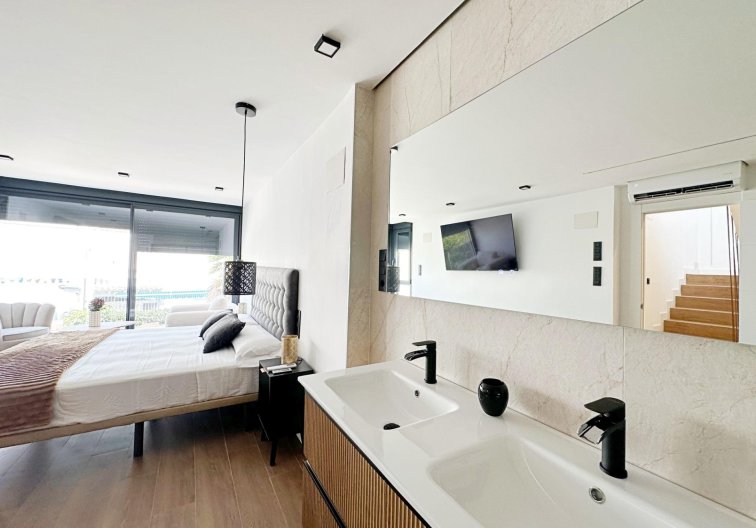 Wiederverkauf - town house - Torrevieja - Calas Blanca