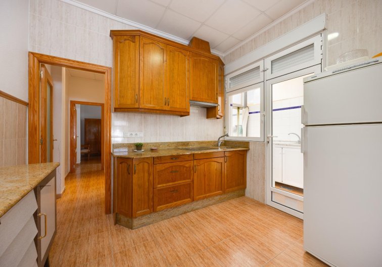 Wiederverkauf - Wohnung - Torrevieja - Paseo Maritimo