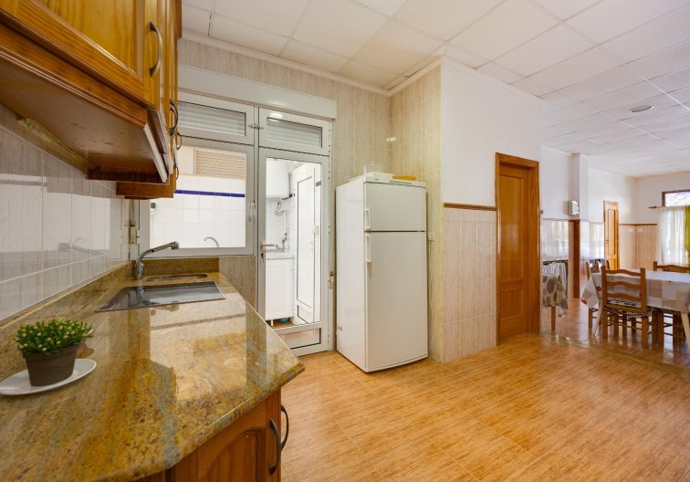 Wiederverkauf - Wohnung - Torrevieja - Paseo Maritimo