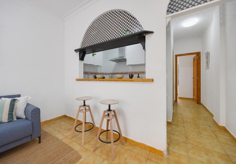 Resale - Apartment - Torrevieja - Estacion De Autobuses