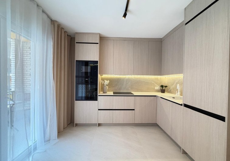 Resale - Apartment - Torrevieja - Playa del Cura