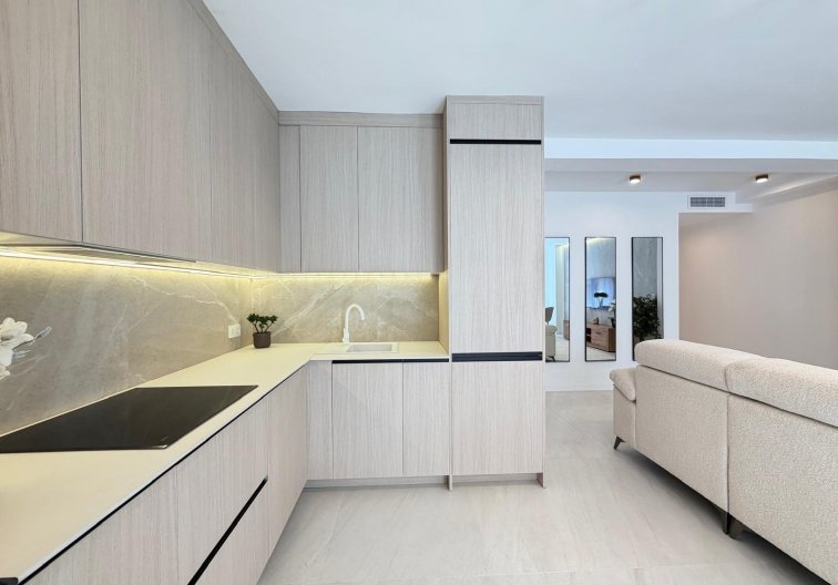 Resale - Apartment - Torrevieja - Playa del Cura