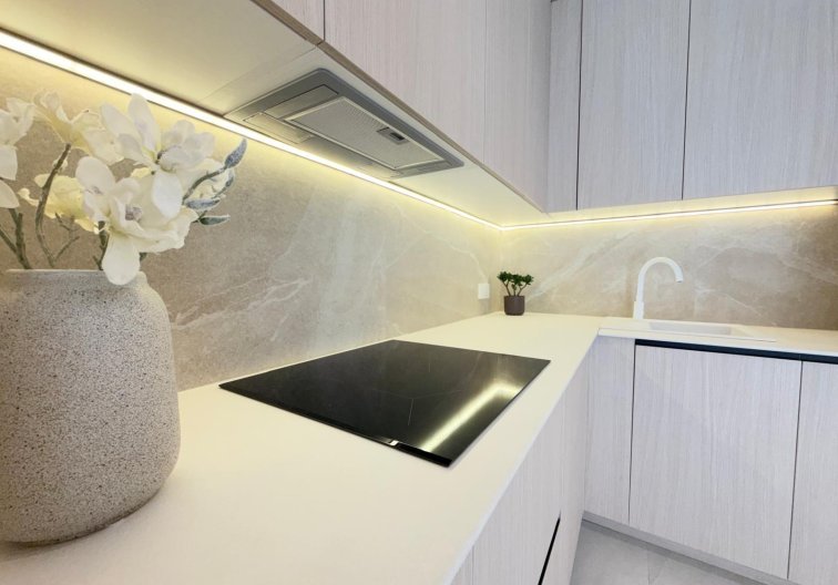 Resale - Apartment - Torrevieja - Playa del Cura