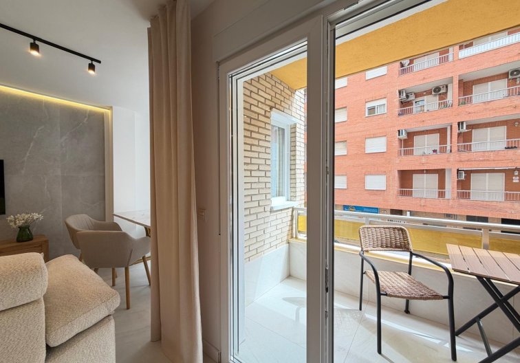 Resale - Apartment - Torrevieja - Playa del Cura