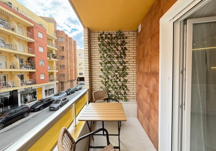 Resale - Apartment - Torrevieja - Playa del Cura