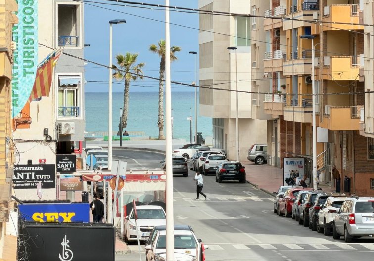 Resale - Apartment - Torrevieja - Playa del Cura