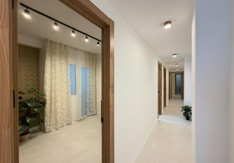 Resale - Apartment - Torrevieja - Playa del Cura