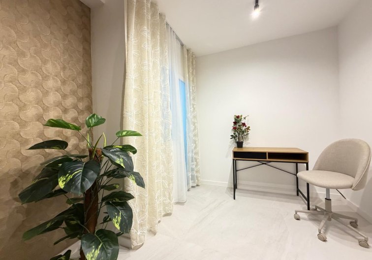 Resale - Apartment - Torrevieja - Playa del Cura
