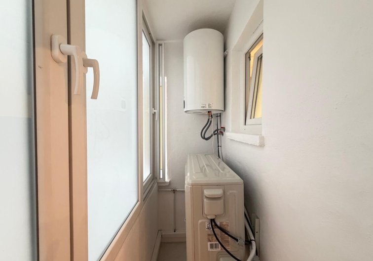 Resale - Apartment - Torrevieja - Playa del Cura