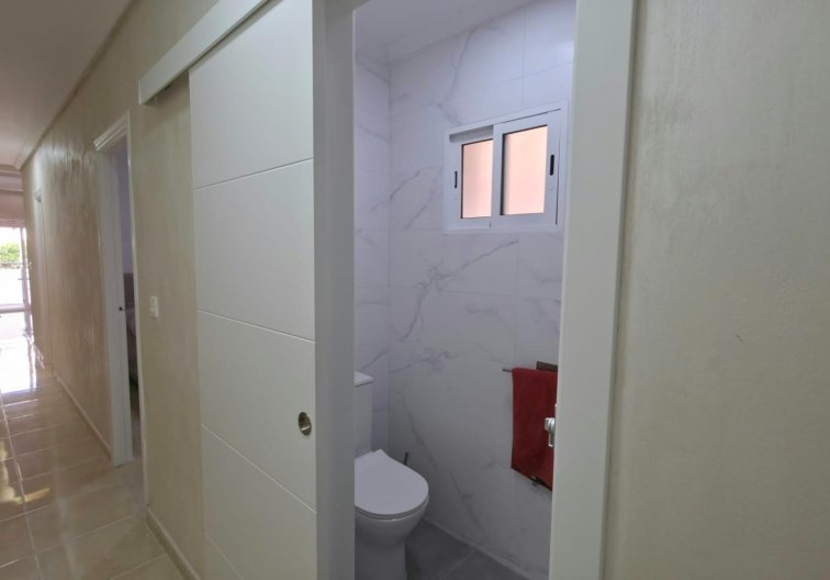 Resale - Apartment - Torrevieja - Nueva Torrevieja