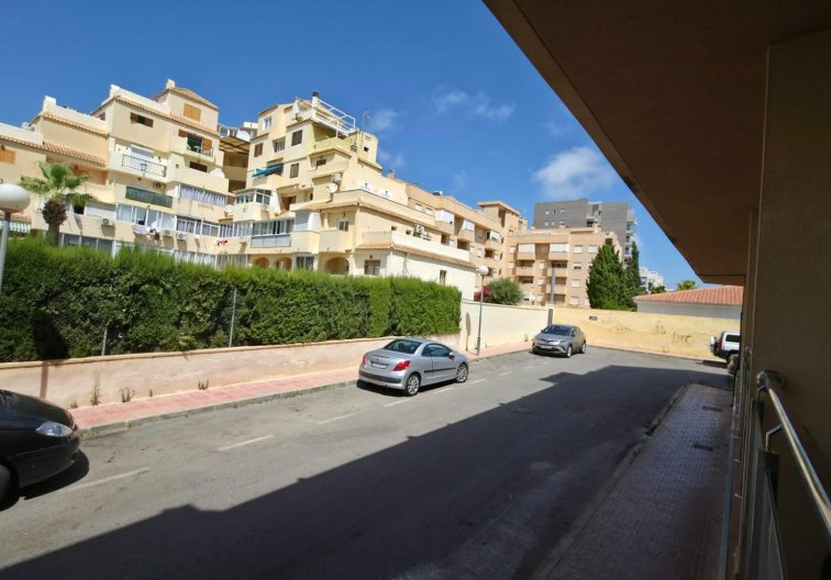 Resale - Apartment - Torrevieja - Nueva Torrevieja