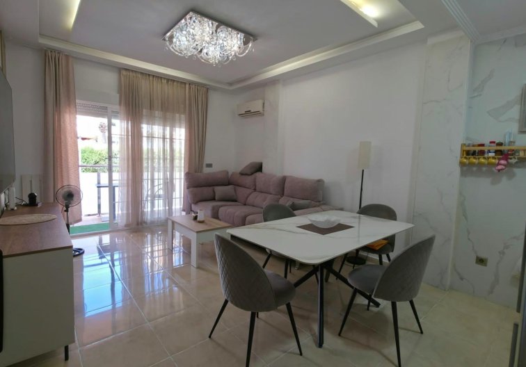 Resale - Apartment - Torrevieja - Nueva Torrevieja