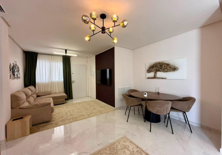 Segunda mano - Apartamento  - Torrevieja - Aguas Nuevas