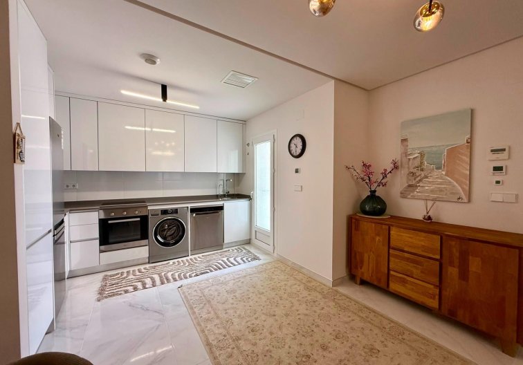 Segunda mano - Apartamento  - Torrevieja - Aguas Nuevas