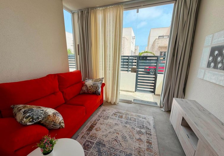Segunda mano - Apartamento  - Torrevieja - Aguas Nuevas