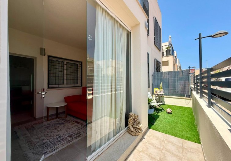Segunda mano - Apartamento  - Torrevieja - Aguas Nuevas