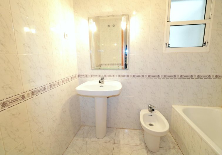 Resale - Apartment - Torrevieja - Playa del Cura