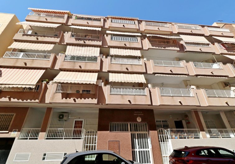 Resale - Apartment - Torrevieja - Playa del Cura