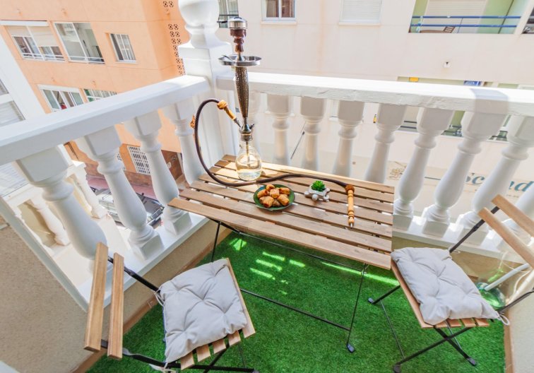 Resale - Apartment - Torrevieja - Playa del Cura