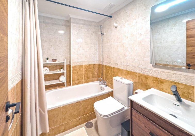 Resale - Apartment - Torrevieja - Playa del Cura