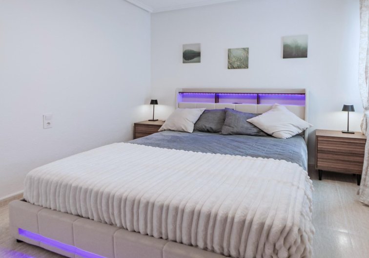 Resale - Apartment - Torrevieja - Playa del Cura