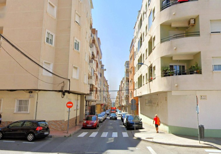 Resale - Apartment - Torrevieja - Playa del Cura